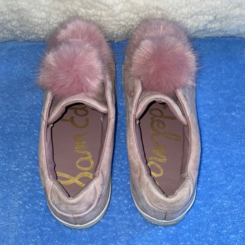Sam Edelman Pink Suede with Pink Fur Pom-Poms. Size 9M - Picture 4 of 8